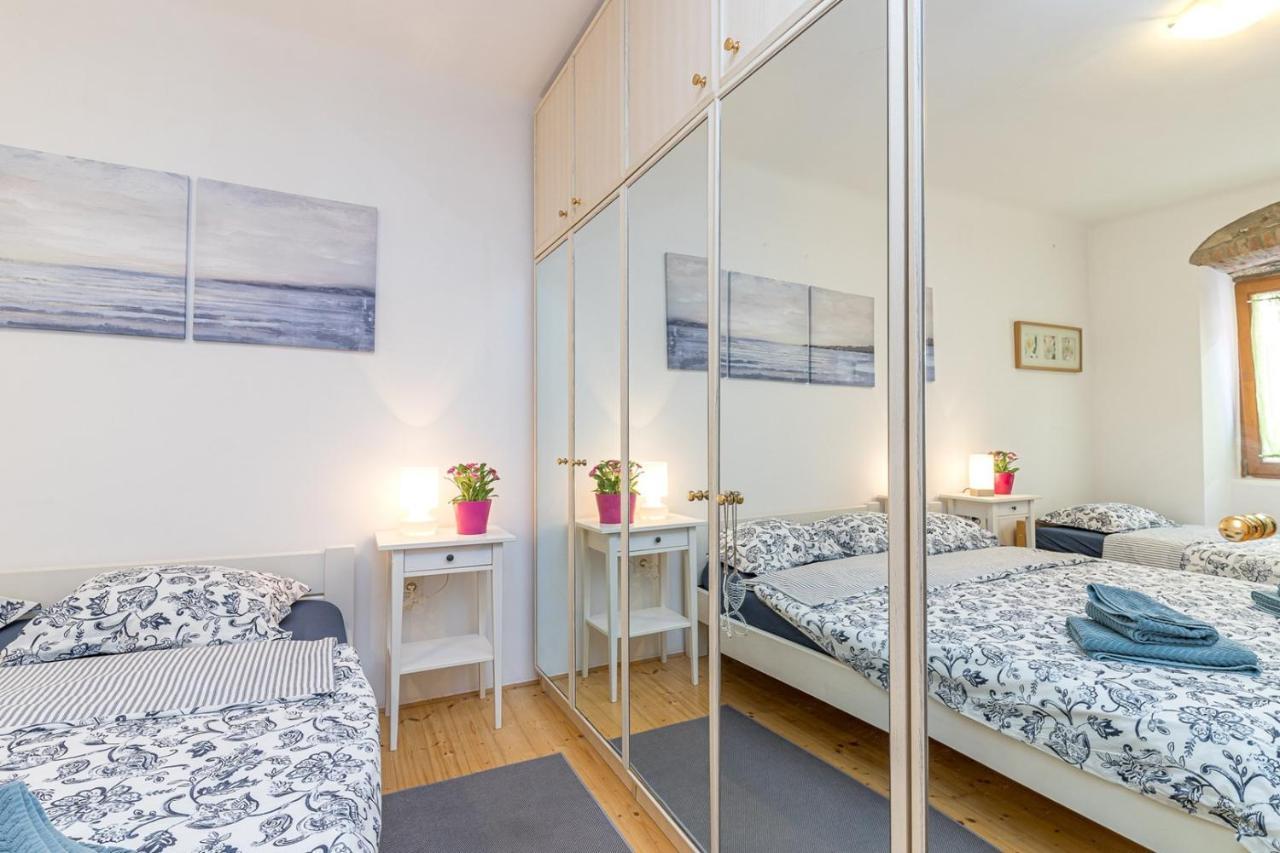 Apartamento Dino Carrera Rovinj Exterior foto