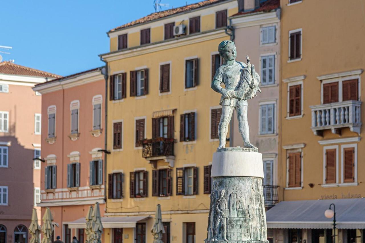 Apartamento Dino Carrera Rovinj Exterior foto