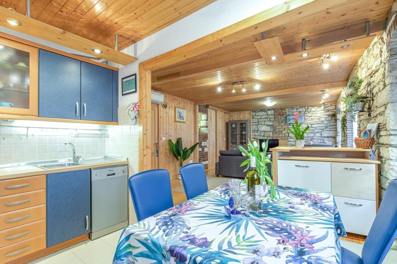 Apartamento Dino Carrera Rovinj Exterior foto
